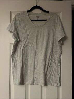 Women's GAP Favorite Light Gray Scoop Neck Tee